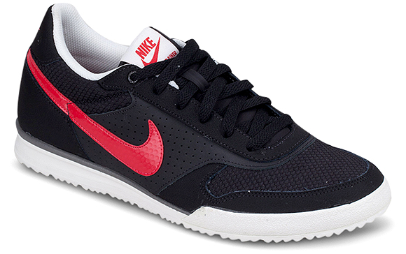 nike essential 2.0