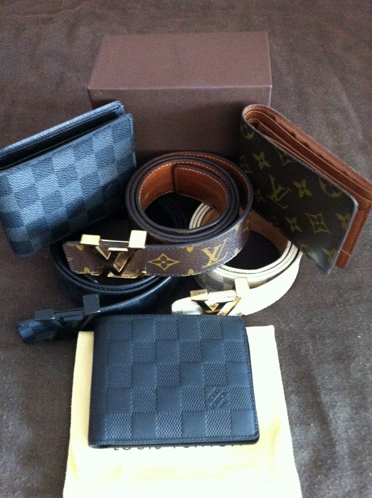 LOUIS VUITTON Multiple Wallet Onyx Damier Infini