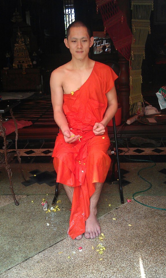 เอิ้นขวัญ วรัญญา