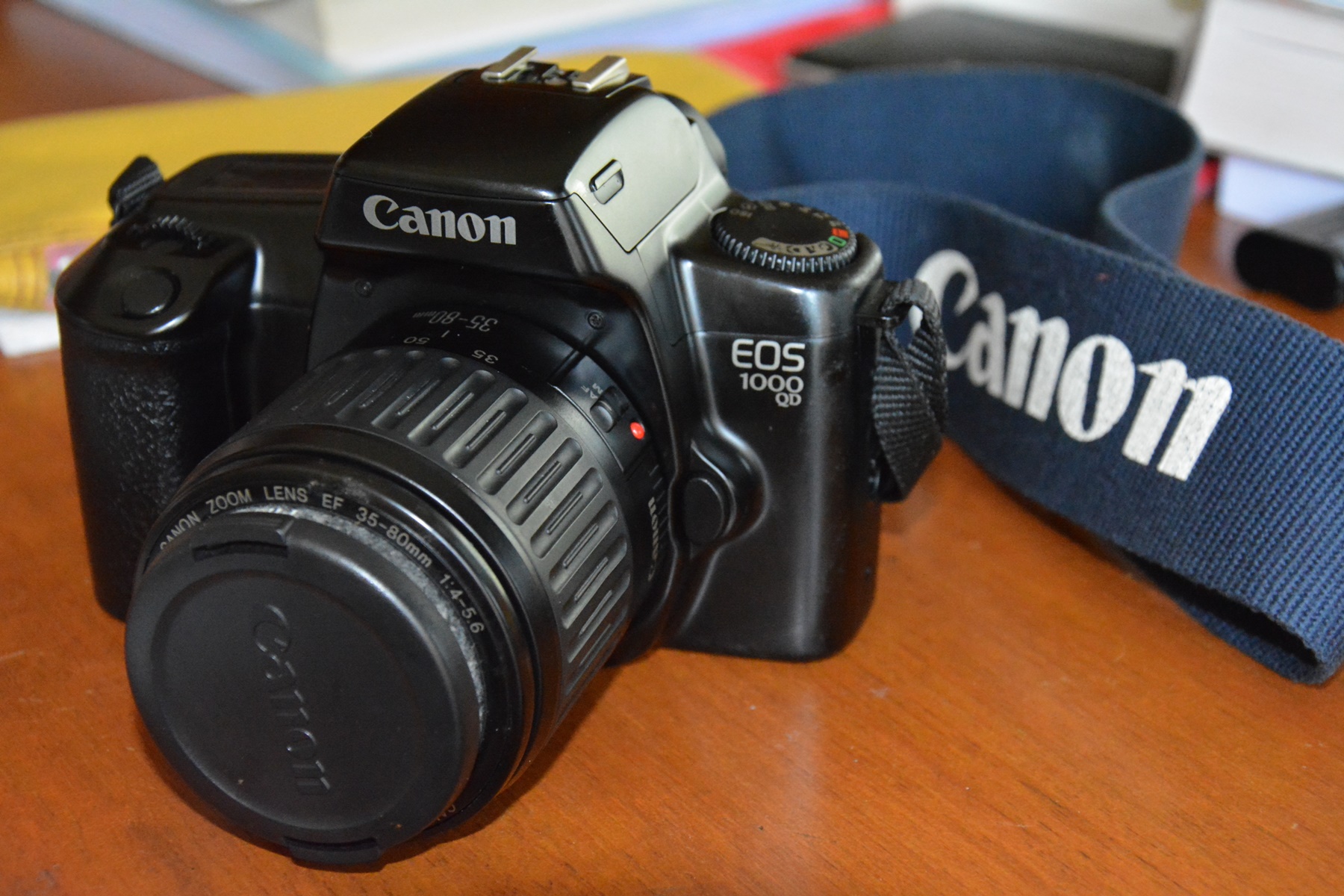 สอบถามเกี่ยวกับกล้องฟิล์ม Canon EOS 1000QD ครับ - Pantip