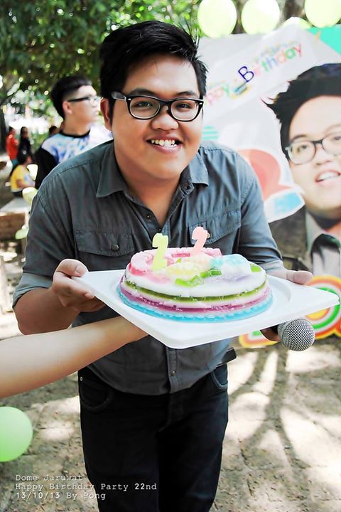 โดม จารุวัฒน์