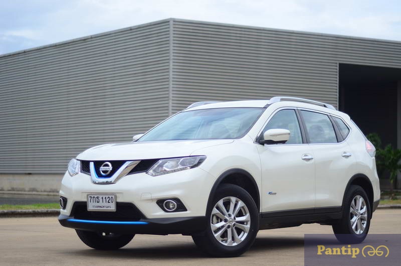 Nissan x outlet trail hybrid