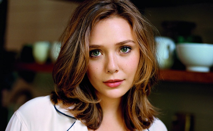 Scarlet Witch Elizabeth Olsen