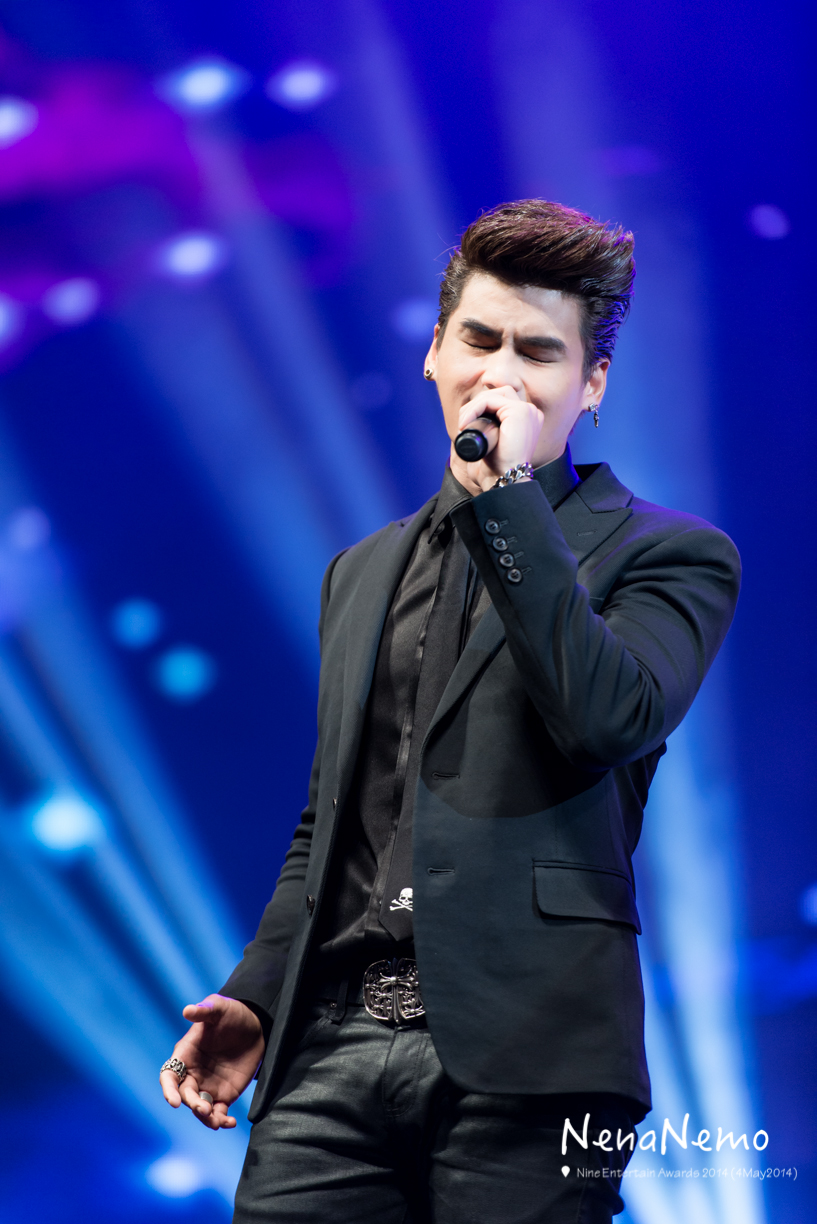 [รูปภาพ] Hunz งานประกาศรางวัล Nine Entertain Awards 2014 @ศูนย์วัฒนธรรม ...