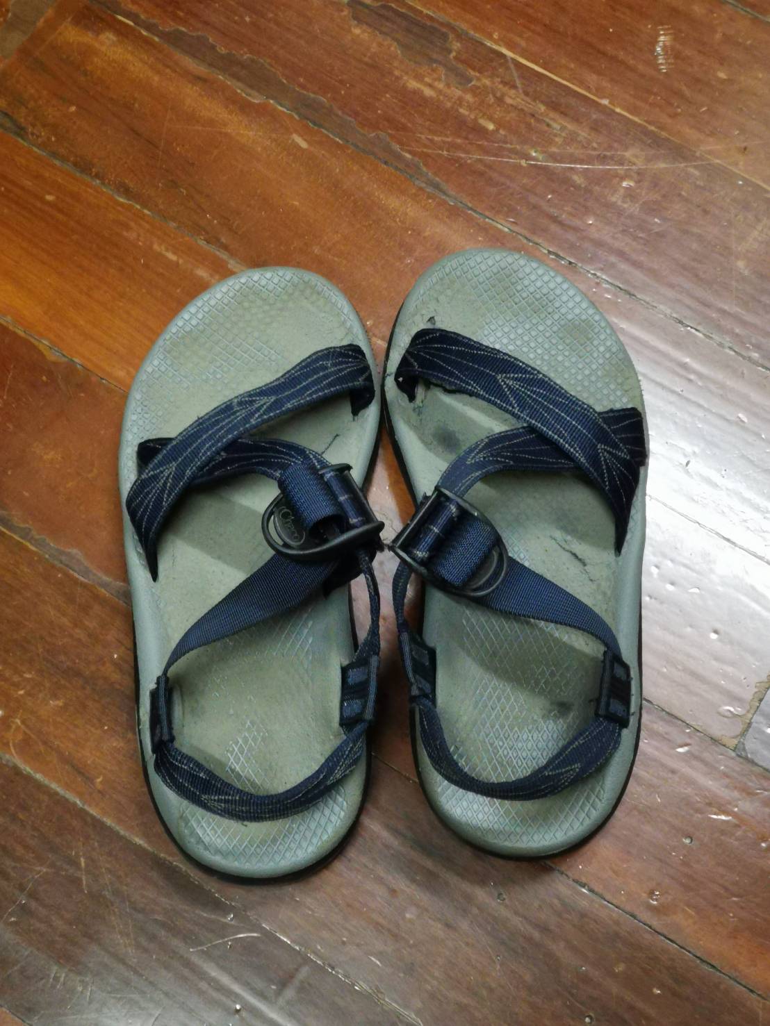 Chaco vs Teva Pantip