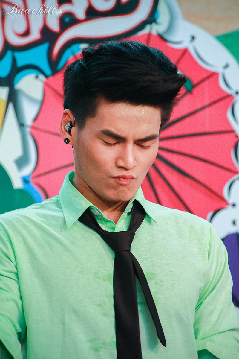 [Pic & Clip] Hunz @ MBK Songkran Summer festival (10.04.2556) - Pantip