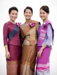 ผลการค้นหารูปภาพสำหรับ ชุด เสื้อผ้าประเทศไทย