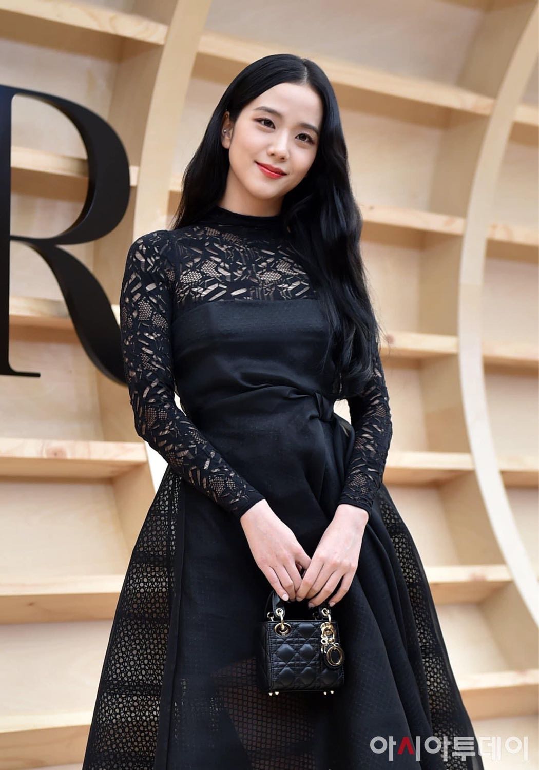 5 Gaya Artis Korea di Dior Fall 2022 Fashion Show, Ada Jisoo BLACKPINK -  Parapuan