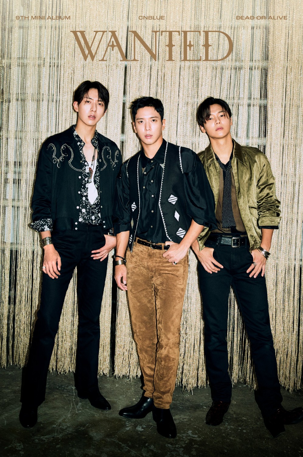 CNBLUE (씨엔블루)】 9th MINI ALBUM <WANTED> ; Jacket Poster (ALIVE.