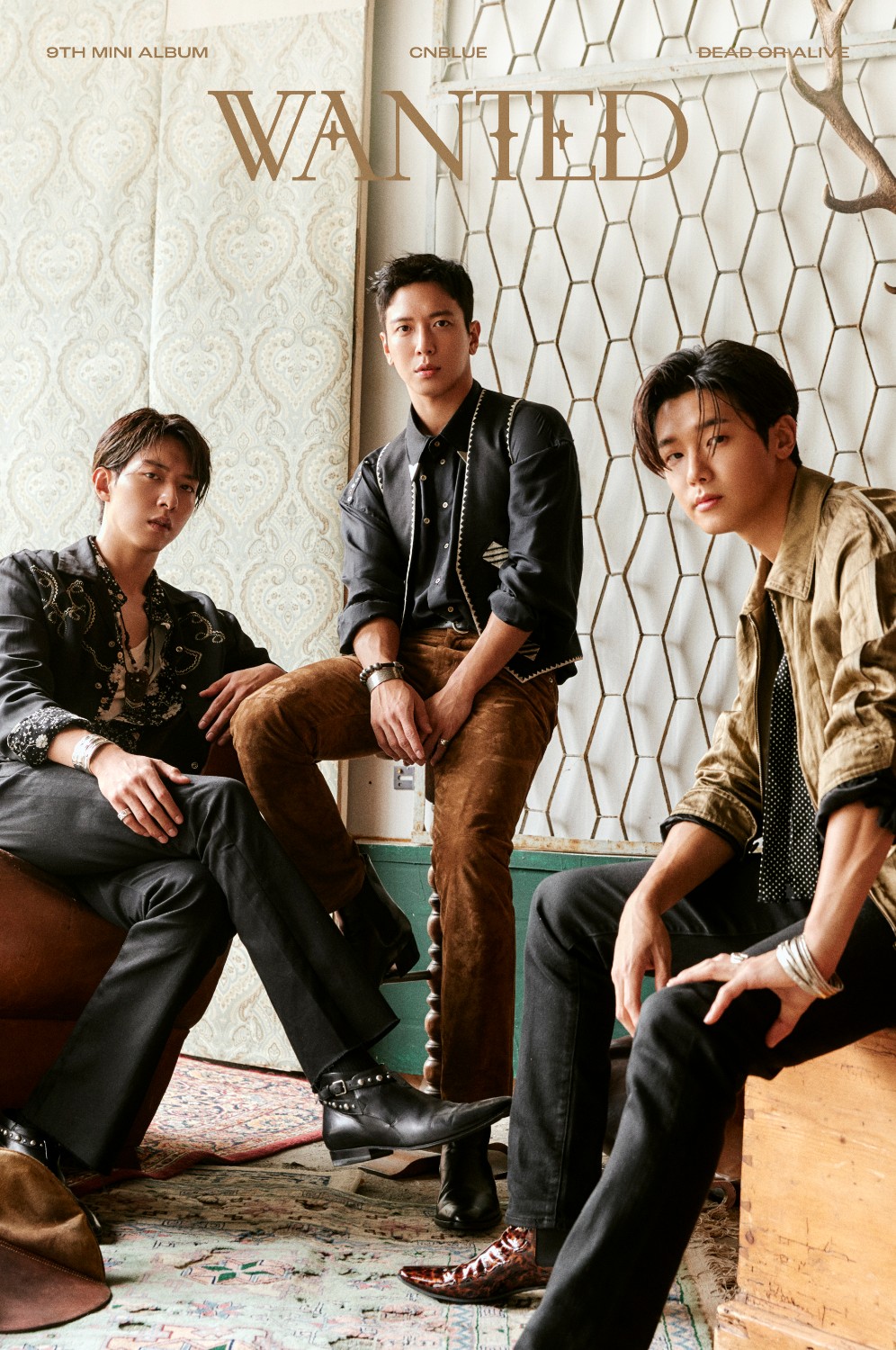 CNBLUE (씨엔블루)】 9th MINI ALBUM <WANTED> ; Jacket Poster (ALIVE.