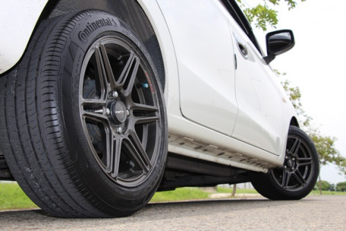 ยาง Continental Uc6 ก บ Yokohama Ae50 เล อกอ นไหนด Pantip