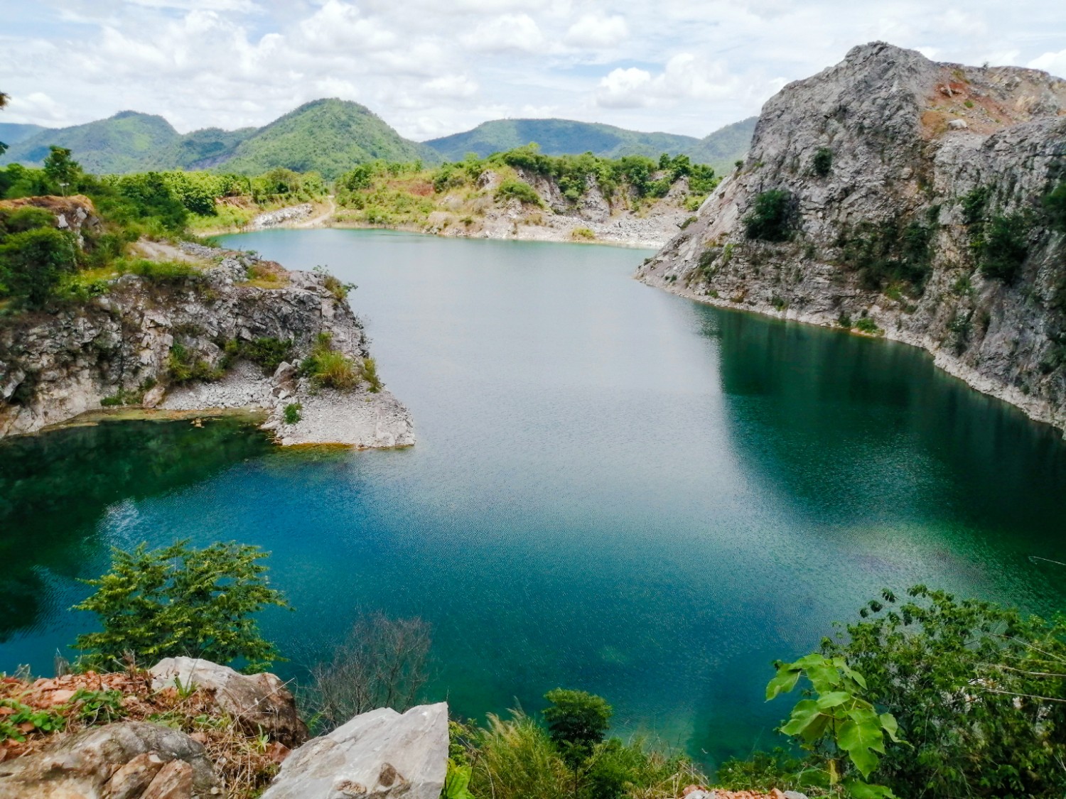 blue-lagoon-pantip