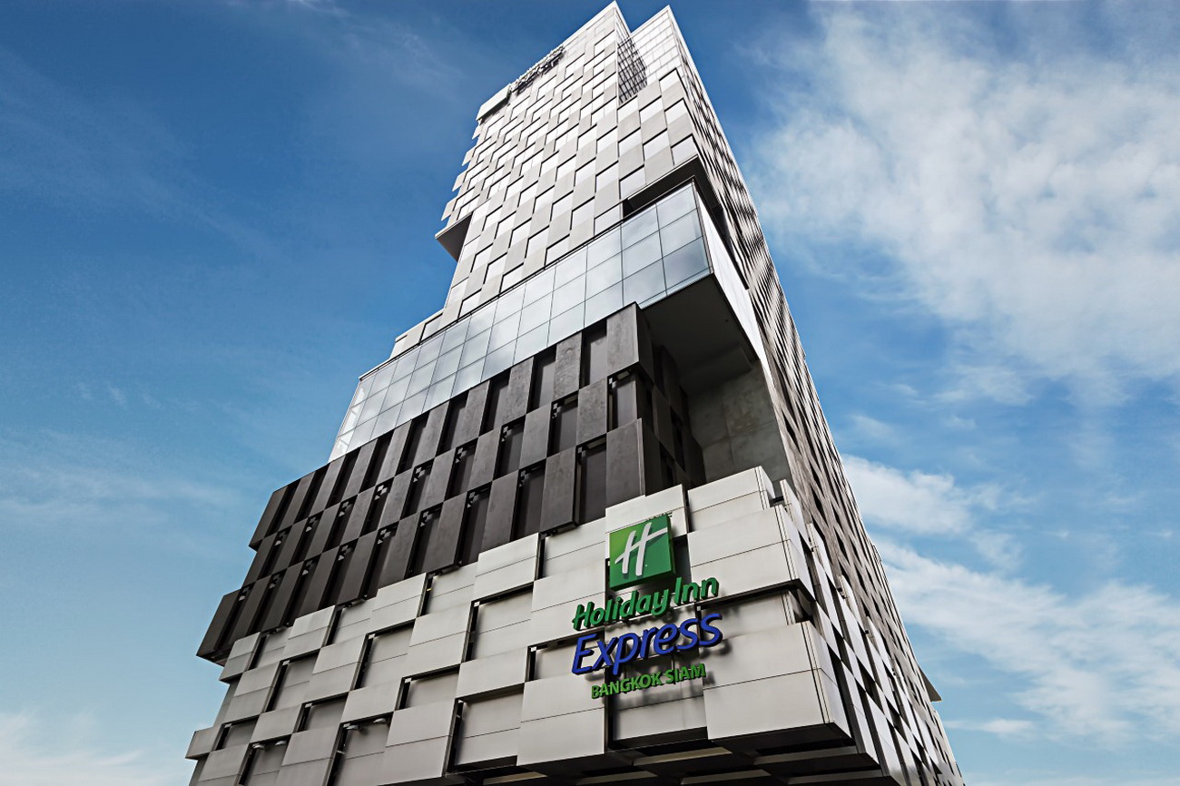 Holiday Inn Express Bangkok Siam โรงแรมด ราคาประหย ด ใจกลางเม อง ก บแม ประนอม จ า Pantip Holiday Inn Express Bangkok Siam โรงแรมด ราคาประหย ด ใจกลางเม อง ก บแม ประนอม จ า Pantip