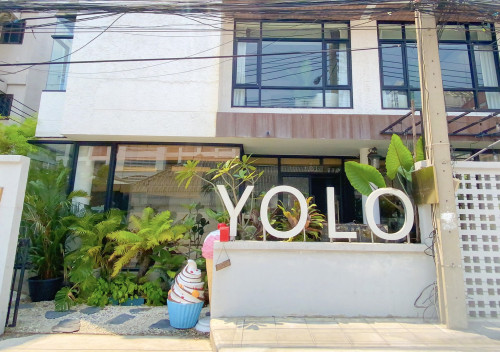 Review YOLO Bangkok Boutique Hotel Pantip