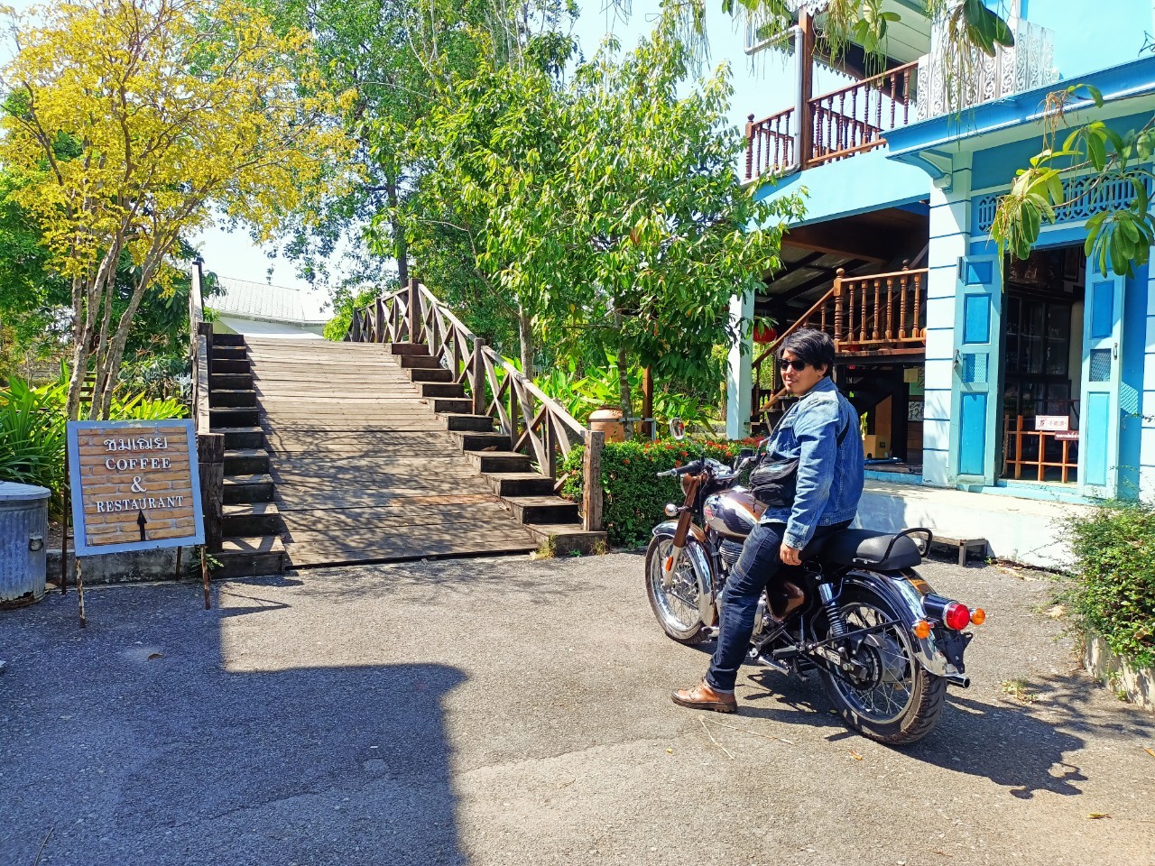 เล่าให้ฟัง:Royal Enfield Classic 350 @พุทธมณฑลสาย5