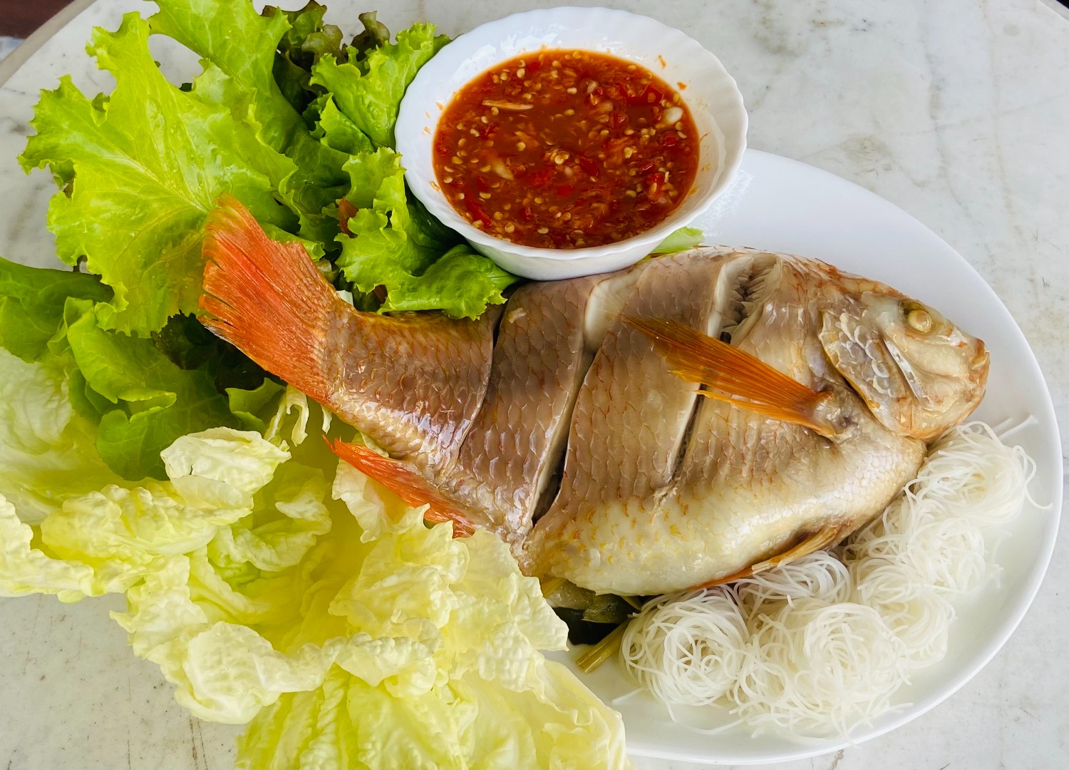 streamed-ruby-fish-with-spicy-sauce
