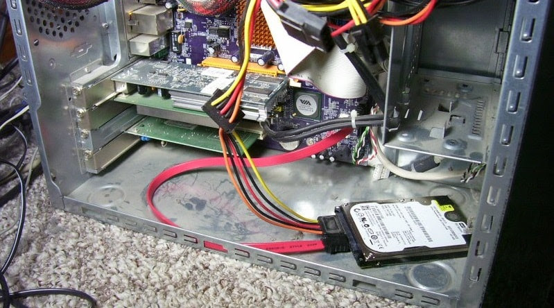 自作デスクトップPC Q6600 R5450 6GB SSD /HDD 自作デスクトップPC Q6600 R5450 6GB SSD /HDD（HDD จาก Laptop
