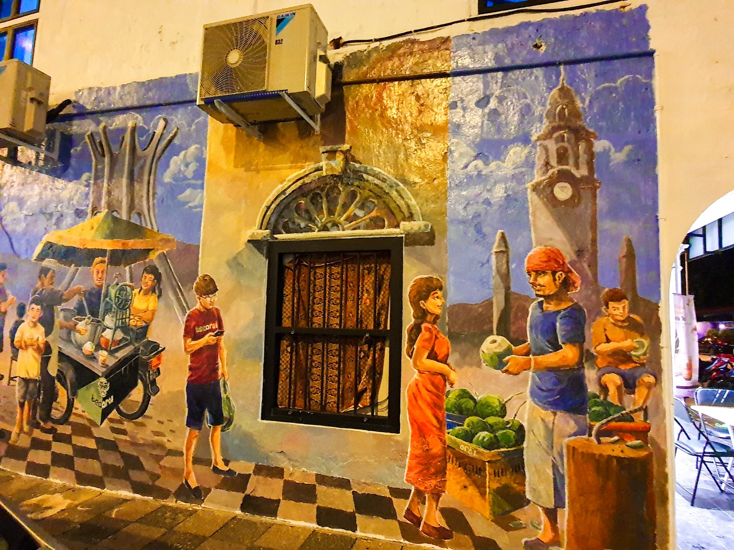 ipoh mural - old town relieves nostalgia with trishaw