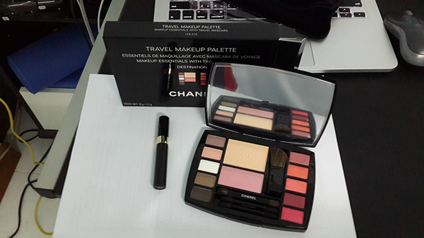 ขาย )) Chanel travel makeup palette [destination edition] ยังไม่