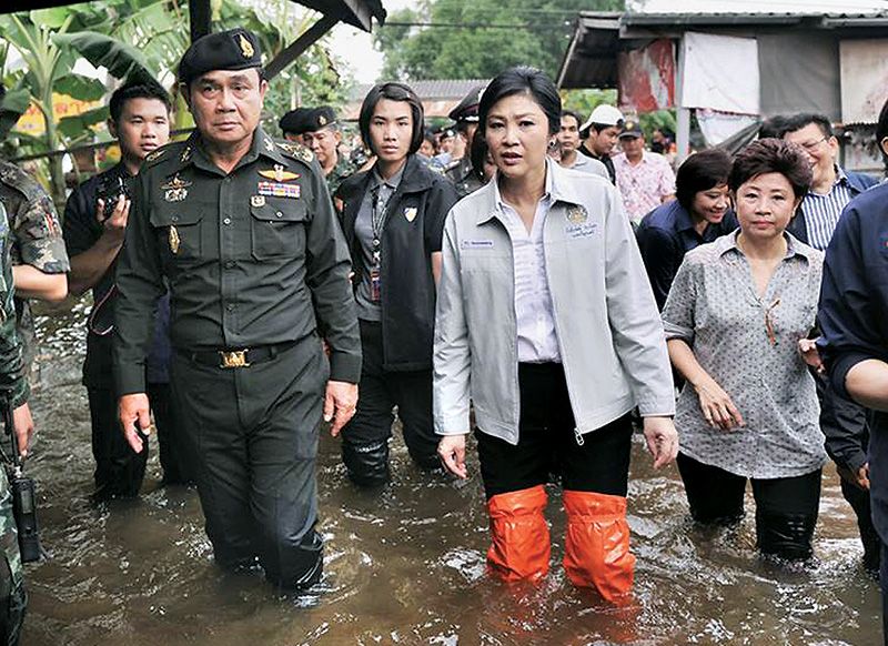 ด่วน!!!ธันวาคมนี้หนาวแน่น ปชป. ยิ่งลักษณ์ ชินวัตร จับมือ ประยุทธ์ !!!! -  Pantip