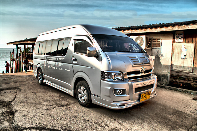 Toyota commuter thailand