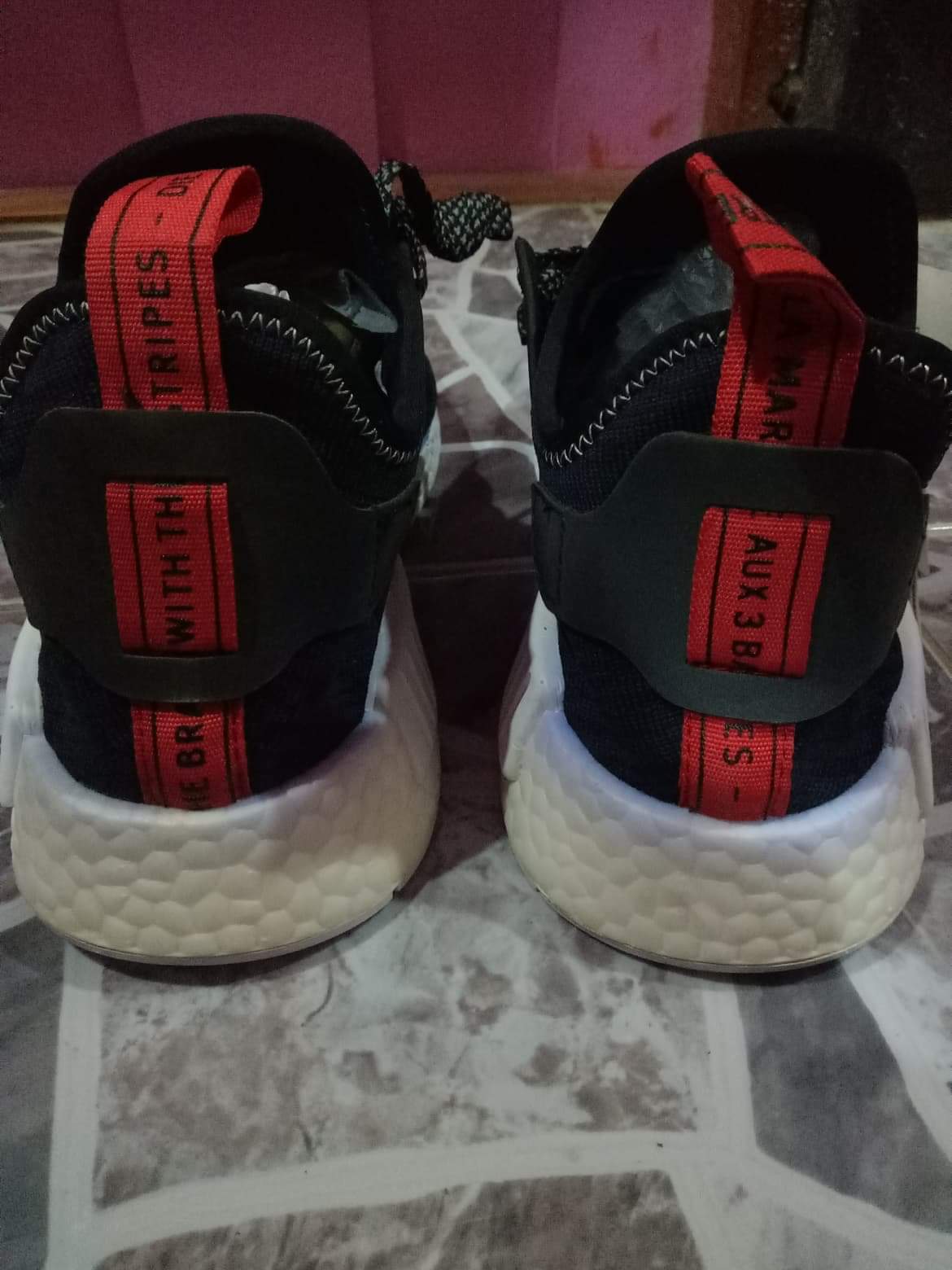 Adidas nmd r1 outlet pantip