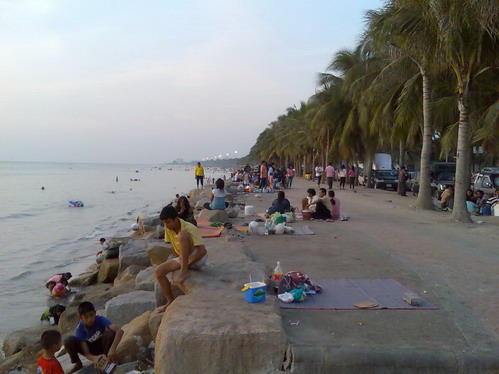 อัพเดทราคาเก้าอี้ชายหาดบางแสน - Pantip