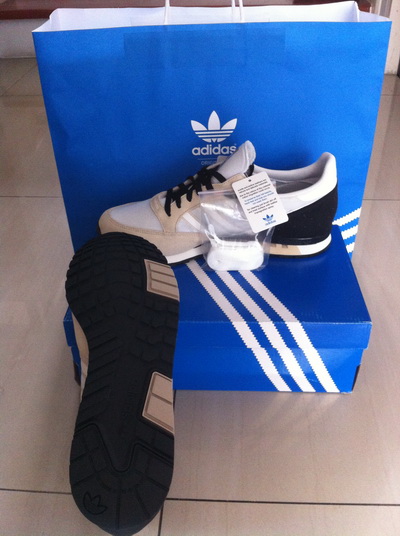 Adidas 9us 41 42 43 Pantip