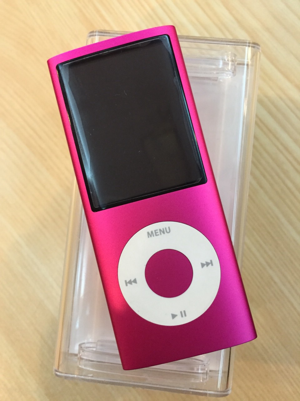 ขาย Ipod Nana Gen 4 , 16 GB สภาพใหม่กิ๊กๆๆ Pantip