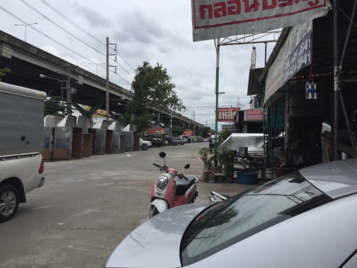รีวิวร้านทำกระจกรถยนต์ รังสิต เมืองเอก Pantip
