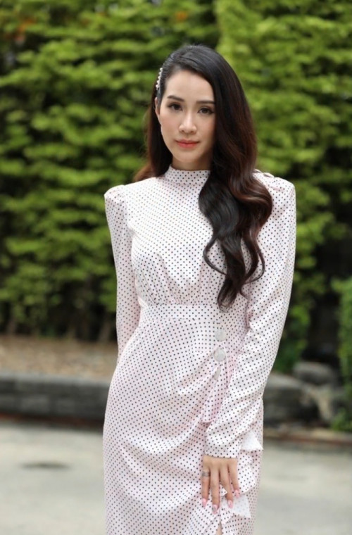 r7c07ep5sXiB9dQvc1d s