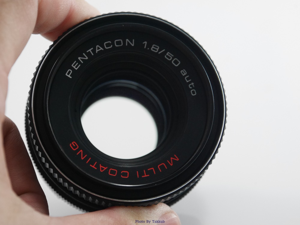 เลนส์เก่า เล่าใหม่ #25 Pentacon 50mm 1.8 auto M42 Red MULTI COAT