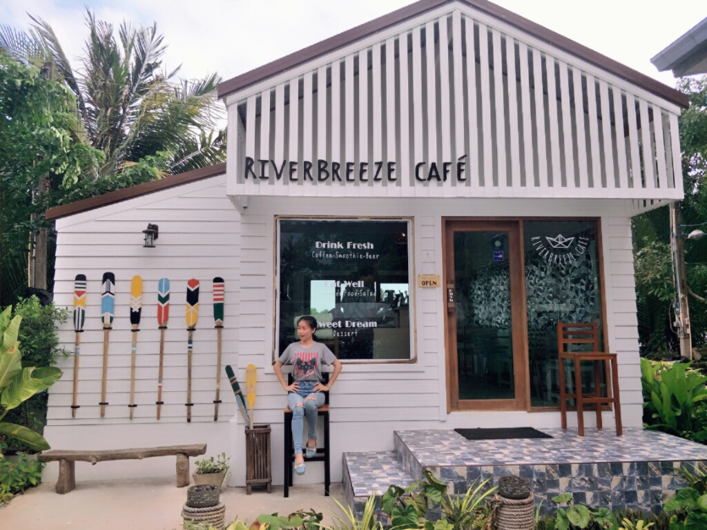 ร้านกาแฟริมน้ำบางปะกง "River Breeze Cafe" ฉะเชิงเทรา - Pantip