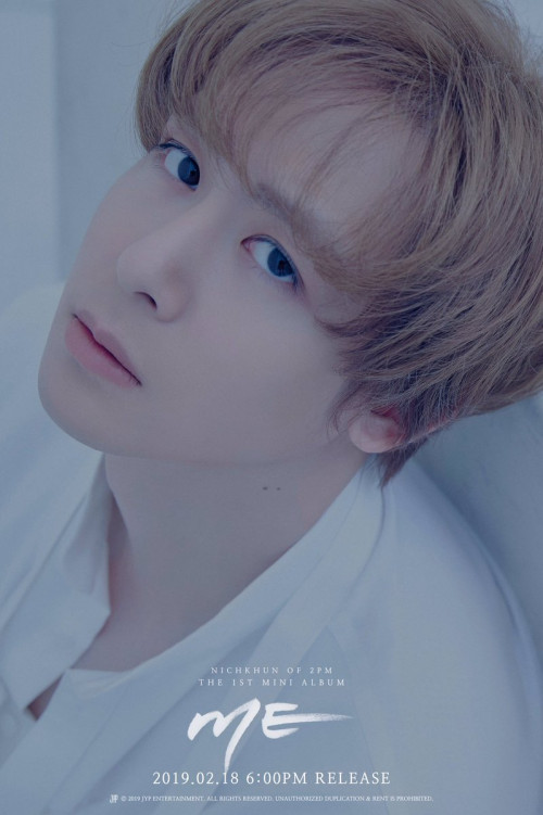 【中古】 NICHKHUN From 2PM / 1st Mini Album: Me 台湾版 2pm Nickhun - 2PM NICHKHUN [ME] 1st Mini Album CD+Photo Book