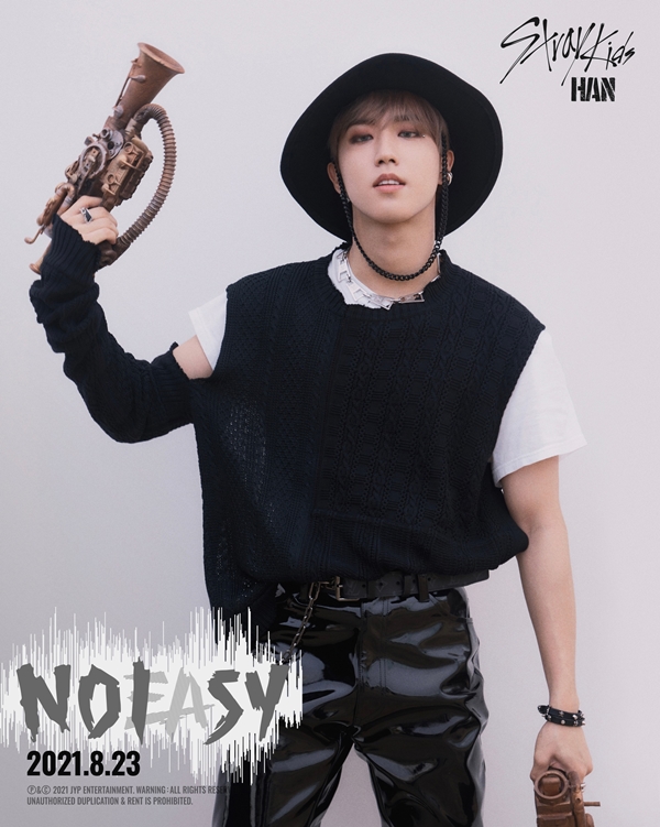 Stray Kids The 2nd Album 「NOEASY」 — Track List & Teaser Image #2: HAN