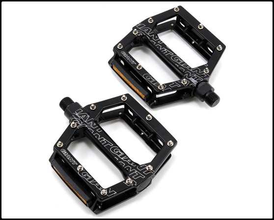 giant mountain bike pedals