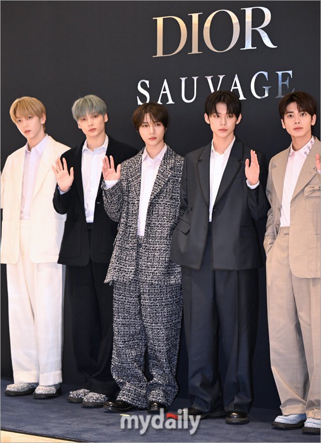 TXT Dior Sauvage photowall in Seoul Pantip