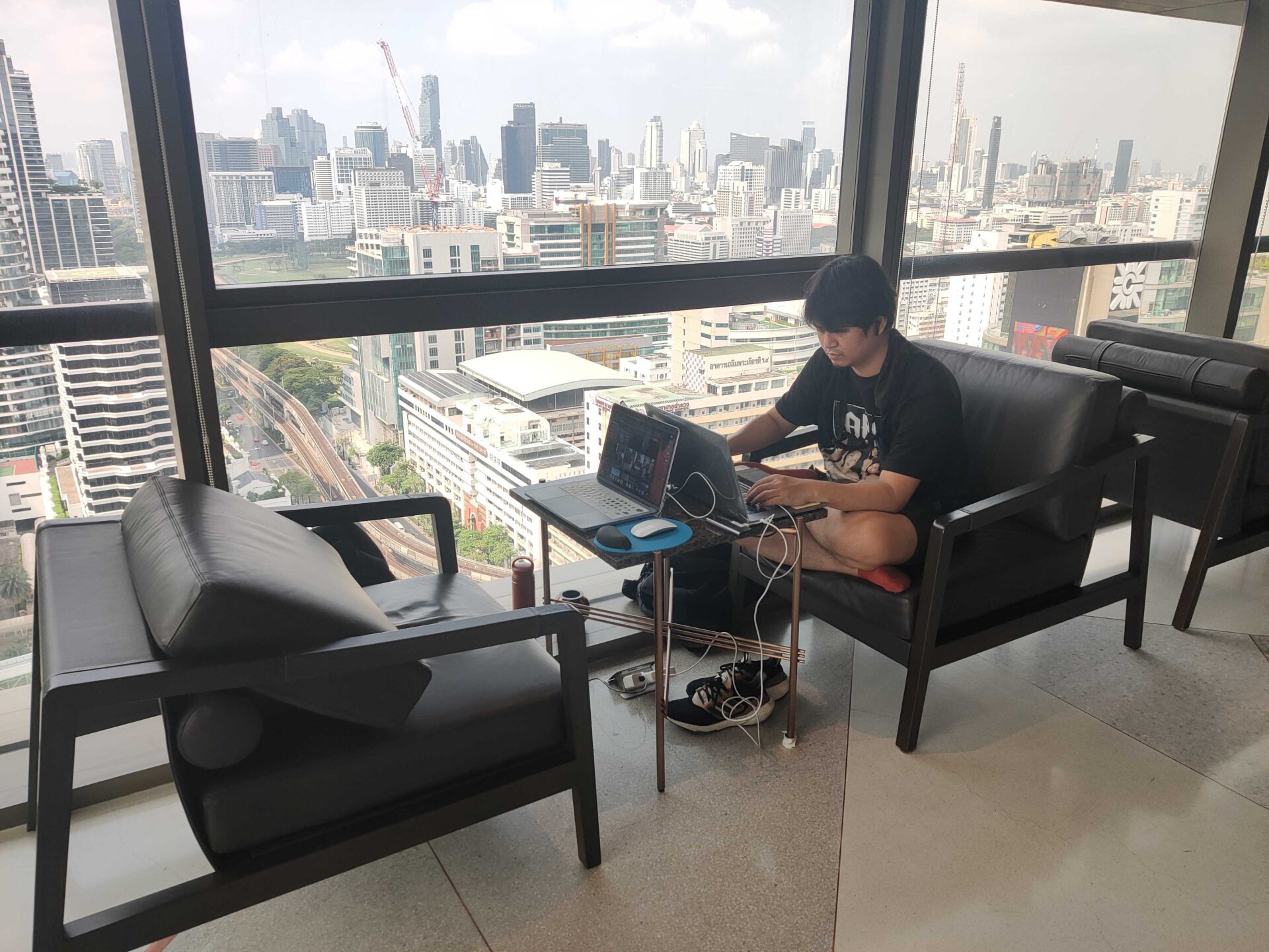 Number 24 x Shutterstock กับการทำงานที่ Co-Working Space ร่วมกับ