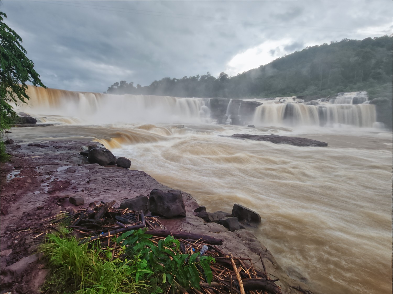 ลาวใต้ หน้าฝนพายุเข้า ทริปแก้ตัว#3 แซพะ แซป่องไล ที่ไปถึงเมื่อปีที่แล้ว - 