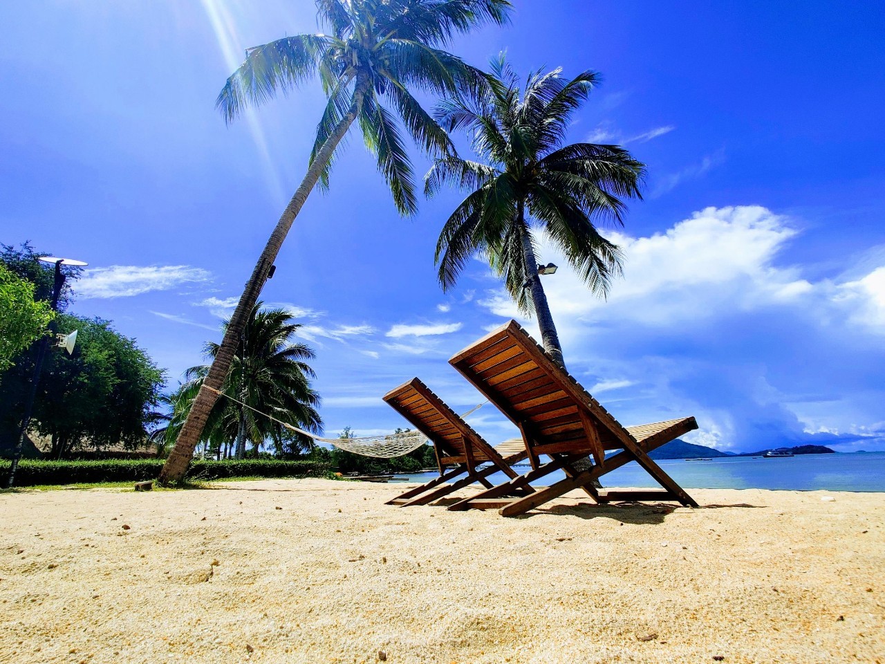 แบ่งปันความประทับใจ เกาะพยาม ความสวยงามของท้องทะเลไทย และ Blue Sky Resort -  Pantip