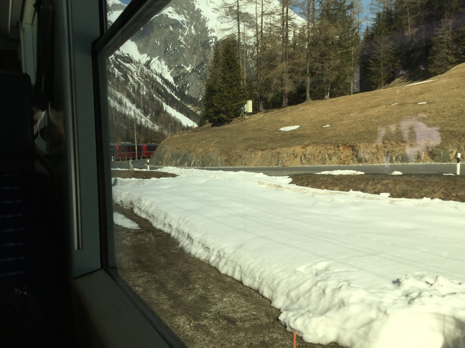 ยุโรป 2019.....ว้าาาว...จริง ๆ ตอนที่ 27 สวิส (9) นั่ง Bernina Express  ไปอิตาลี - Pantip