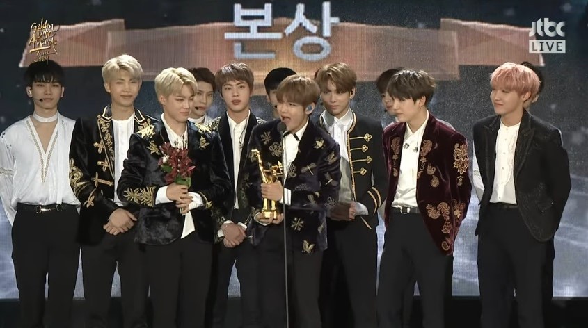 Bts learn. БТС Golden Disk Awards 2020.