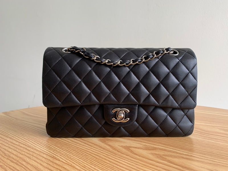 Chanel classic 2025 10 lambskin