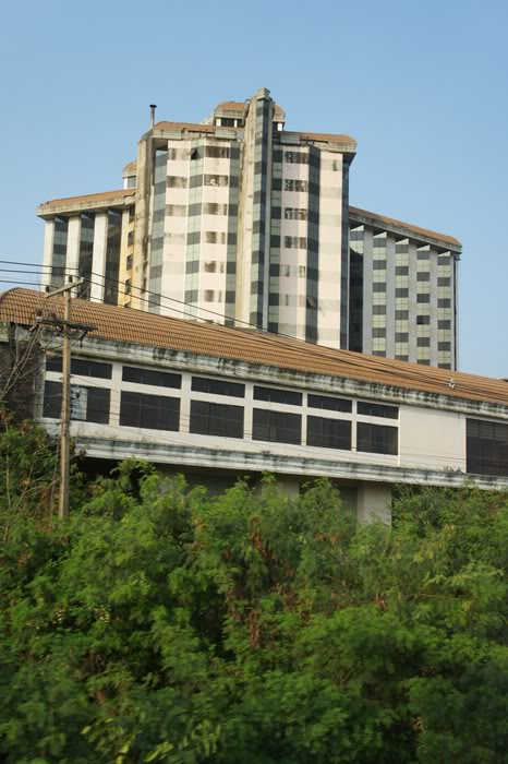 รวมภาพตึกระฟ้าและอาคารขนาดใหญ่ที่ถูกทิ้งร้างทั่วโลก - Pantip