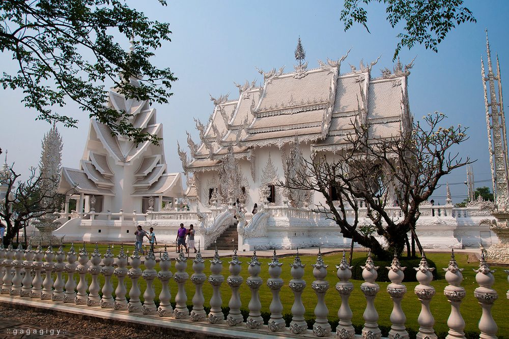 เชียงราย เที่ยว, pantip, review, Chiang rai, ที่เที่ยวเชียงราย, ที่กินเชียงราย, ของอร่อยเชียงราย, ร้านอร่อย เชียงราย, เชียงราย เที่ยวไหนดี, เชียงราย ที่พัก, โพธิ์วดล รีสอร์ท แอนด์ สปา, Phowadol Resort & Spa, วัดพระแก้ว, ร้านกาแฟ เชียงราย, เบเกอรี่ เชียงราย, ร้านบรรยากาศดี เชียงราย, ชีวิตธรรมดา เชียงราย, วัดร่องขุ่น, ไร่บุญรอด, Singha Park, เที่ยววัดเชียงราย, Bangkok airways, ศาลหลักเมือง เชียงราย, ภูภิรมย์ เชียงราย, ใบชา, ไร่ชา, บ้านดำ เชียงราย, ถนนคนเดิน เชียงราย, หอนาฬิกา เชียงราย, ดอยตุง, พระตำหนักดอยตุง, แม่สาย, ท่าขี้เหล็ก, หลู้ลำ เชียงราย, คำธนา เชียงราย, KhamThana Hotel Chiang Rai, ไร่ชาฉุยฟง, สามเหลี่ยมทองคำ, วัดถ้ำป่าอาชาทอง, พระขี่ม้า บิณฑบาตร, ครูบาเหนือชัย, วัดพระธาตุจอมจันทร์, ไร่เชิญตะวัน,