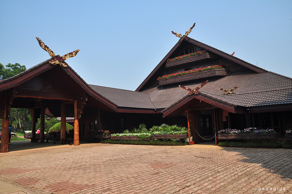 เชียงราย เที่ยว, pantip, review, Chiang rai, ที่เที่ยวเชียงราย, ที่กินเชียงราย, ของอร่อยเชียงราย, ร้านอร่อย เชียงราย, เชียงราย เที่ยวไหนดี, เชียงราย ที่พัก, โพธิ์วดล รีสอร์ท แอนด์ สปา, Phowadol Resort & Spa, วัดพระแก้ว, ร้านกาแฟ เชียงราย, เบเกอรี่ เชียงราย, ร้านบรรยากาศดี เชียงราย, ชีวิตธรรมดา เชียงราย, วัดร่องขุ่น, ไร่บุญรอด, Singha Park, เที่ยววัดเชียงราย, Bangkok airways, ศาลหลักเมือง เชียงราย, ภูภิรมย์ เชียงราย, ใบชา, ไร่ชา, บ้านดำ เชียงราย, ถนนคนเดิน เชียงราย, หอนาฬิกา เชียงราย, ดอยตุง, พระตำหนักดอยตุง, แม่สาย, ท่าขี้เหล็ก, หลู้ลำ เชียงราย, คำธนา เชียงราย, KhamThana Hotel Chiang Rai, ไร่ชาฉุยฟง, สามเหลี่ยมทองคำ, วัดถ้ำป่าอาชาทอง, พระขี่ม้า บิณฑบาตร, ครูบาเหนือชัย, วัดพระธาตุจอมจันทร์, ไร่เชิญตะวัน,