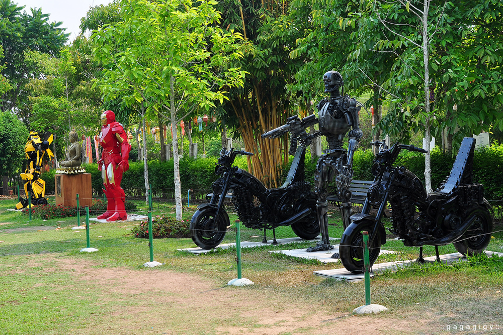เชียงราย เที่ยว, pantip, review, Chiang rai, ที่เที่ยวเชียงราย, ที่กินเชียงราย, ของอร่อยเชียงราย, ร้านอร่อย เชียงราย, เชียงราย เที่ยวไหนดี, เชียงราย ที่พัก, โพธิ์วดล รีสอร์ท แอนด์ สปา, Phowadol Resort & Spa, วัดพระแก้ว, ร้านกาแฟ เชียงราย, เบเกอรี่ เชียงราย, ร้านบรรยากาศดี เชียงราย, ชีวิตธรรมดา เชียงราย, วัดร่องขุ่น, ไร่บุญรอด, Singha Park, เที่ยววัดเชียงราย, Bangkok airways, ศาลหลักเมือง เชียงราย, ภูภิรมย์ เชียงราย, ใบชา, ไร่ชา, บ้านดำ เชียงราย, ถนนคนเดิน เชียงราย, หอนาฬิกา เชียงราย, ดอยตุง, พระตำหนักดอยตุง, แม่สาย, ท่าขี้เหล็ก, หลู้ลำ เชียงราย, คำธนา เชียงราย, KhamThana Hotel Chiang Rai, ไร่ชาฉุยฟง, สามเหลี่ยมทองคำ, วัดถ้ำป่าอาชาทอง, พระขี่ม้า บิณฑบาตร, ครูบาเหนือชัย, วัดพระธาตุจอมจันทร์, ไร่เชิญตะวัน,