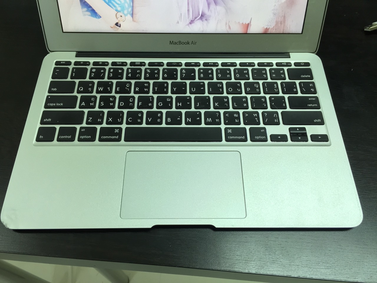MacBook Air 11 128G mid 2011 สภาพเละขนาดนี้ ควรขายที่เท่าไหรครับ - Pantip