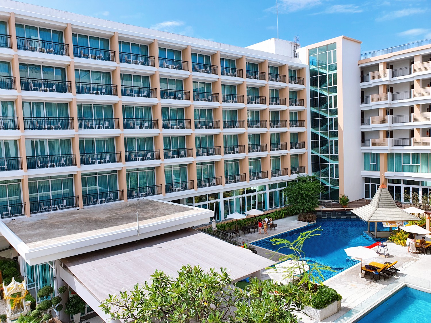 โรงแรม fx hotel pattaya thai