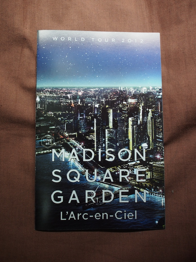 REVIEW][DVD] L'Arc-en-Ciel : WORLD TOUR 2012 LIVE at MADISON